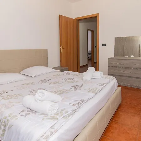 Taiwan Center شقة